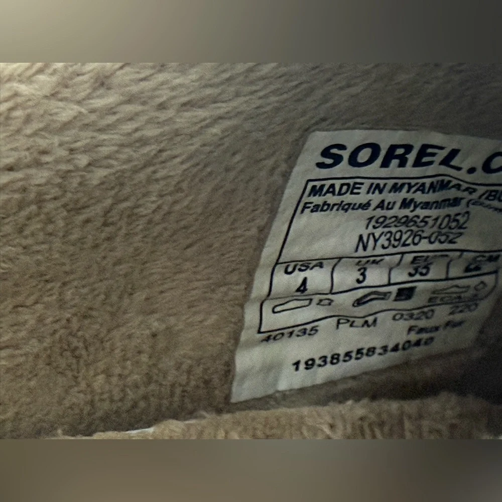 Sorel big kids Gray Slippers